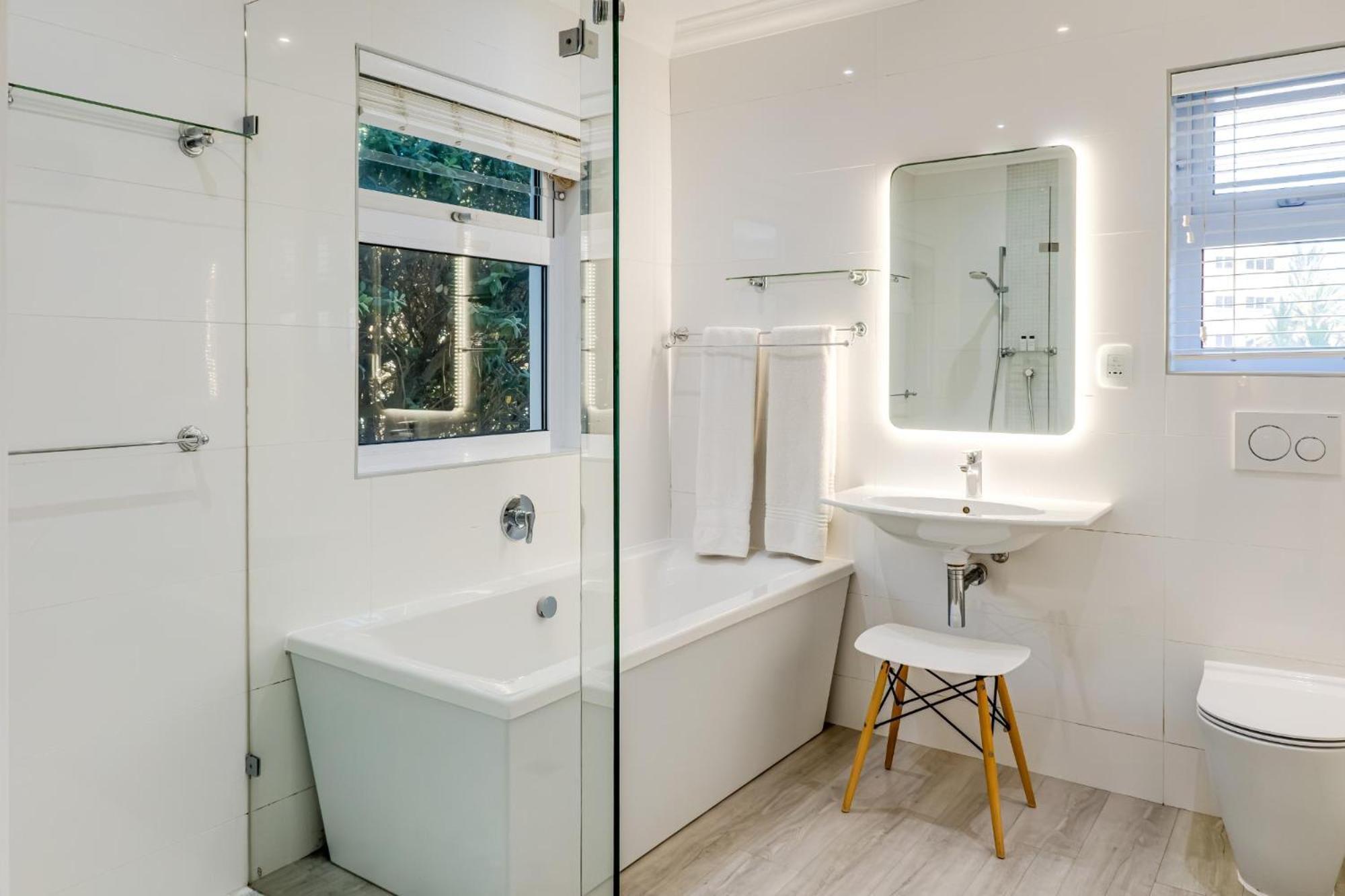 Chung cư 0 m² 2 phòng ngủ, 1 phòng tắm riêng ở Vịnh Camps Cape Town Ngoại thất bức ảnh