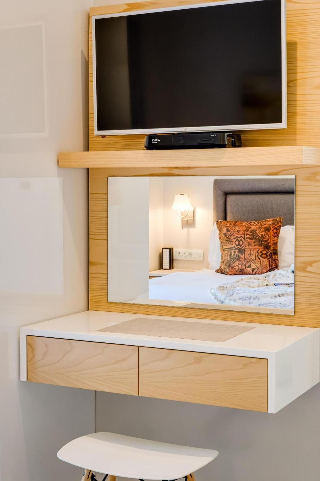 Chung cư 0 m² 2 phòng ngủ, 1 phòng tắm riêng ở Vịnh Camps Cape Town Ngoại thất bức ảnh