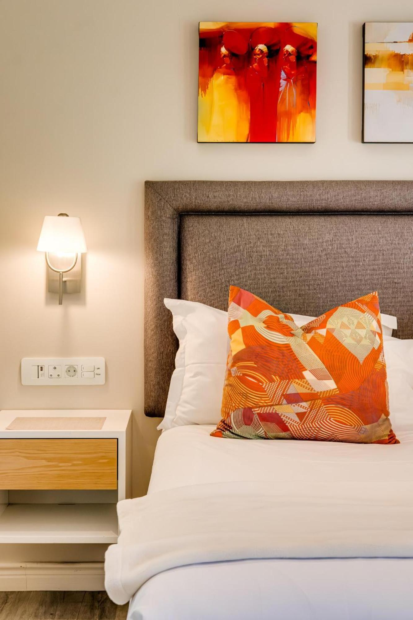 Chung cư 0 m² 2 phòng ngủ, 1 phòng tắm riêng ở Vịnh Camps Cape Town Ngoại thất bức ảnh